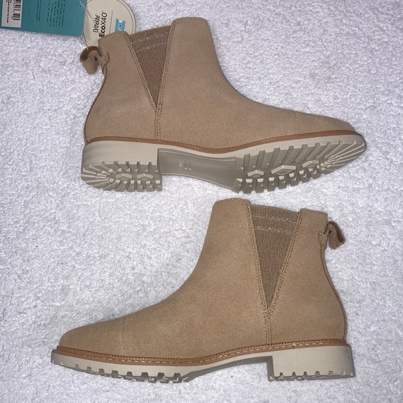 TOMS Womens Cleo Round Toe water resistant dessert tan suede boots size … - Picture 4 of 12
